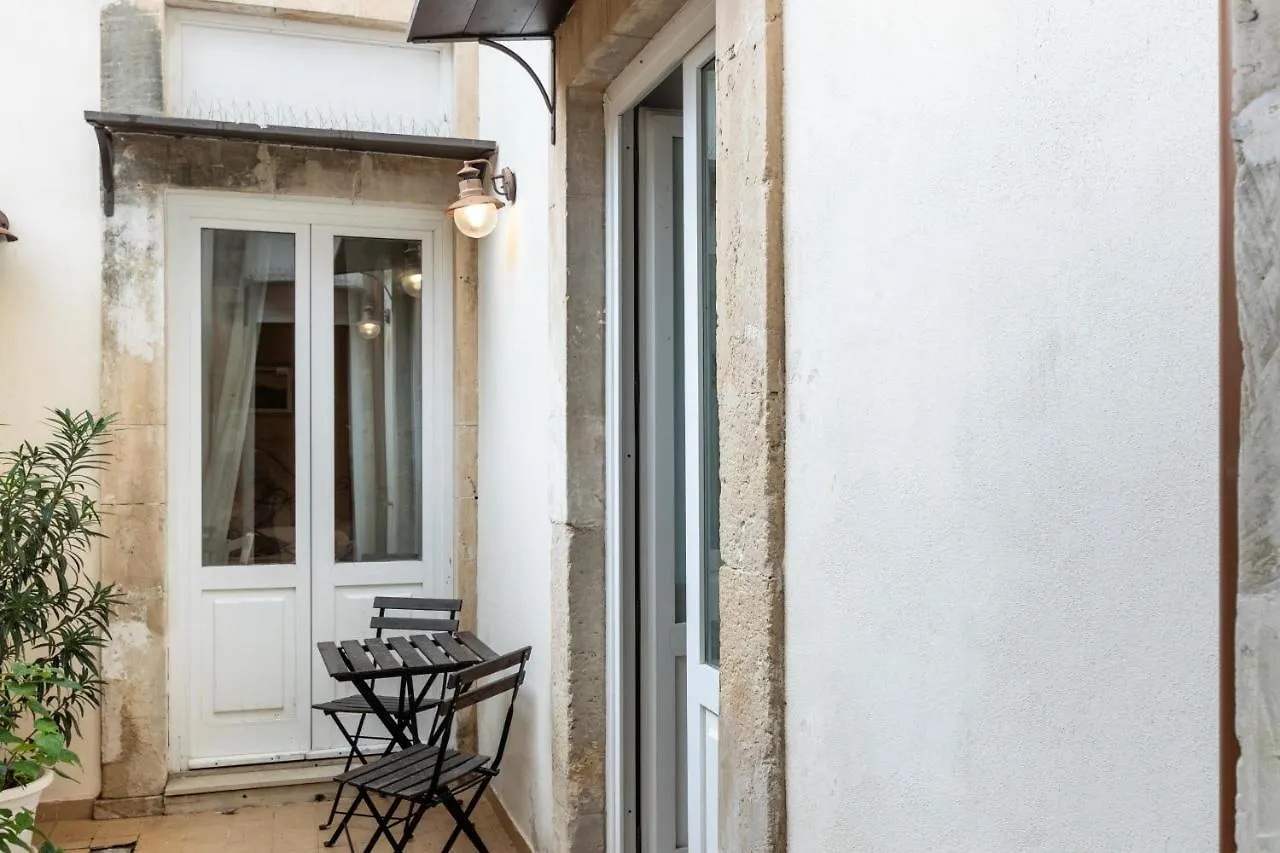 Dedalo Rooms Noto 3*,  Italy