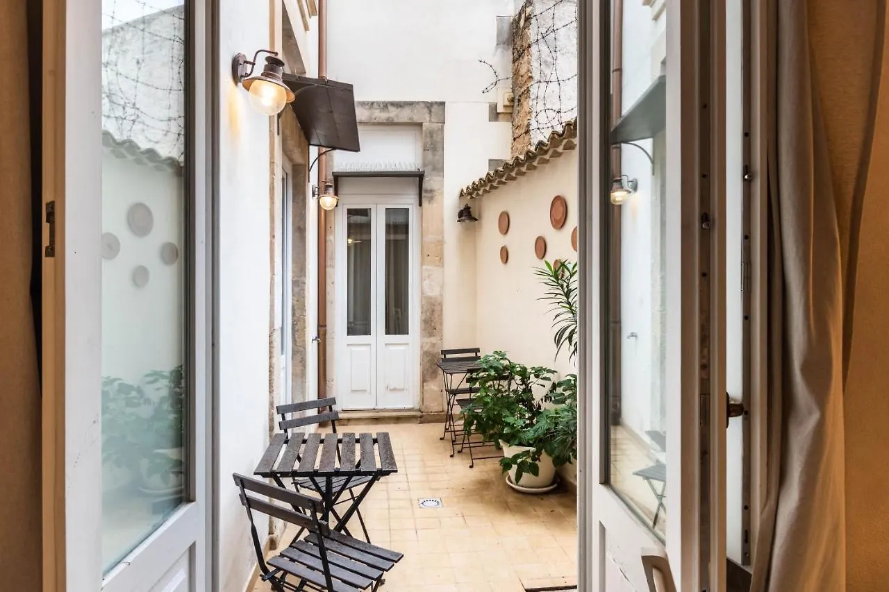 Dedalo Rooms Noto 3*,  Italy