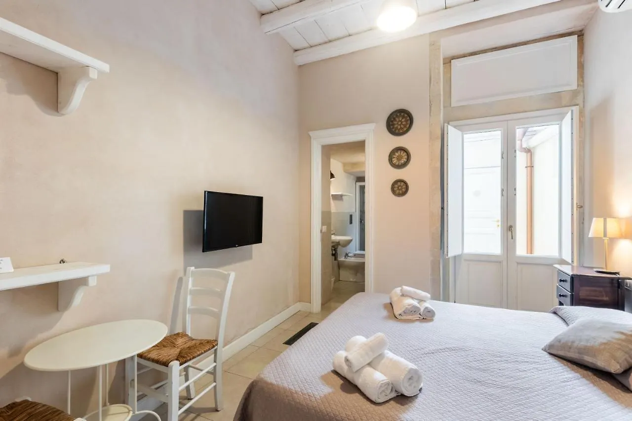 Dedalo Rooms Noto 3*,  Olaszország